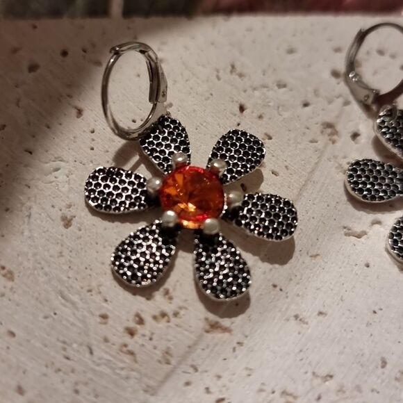 New FP Floral Silver Earrings with Orange Accents - Picture 3 of 6